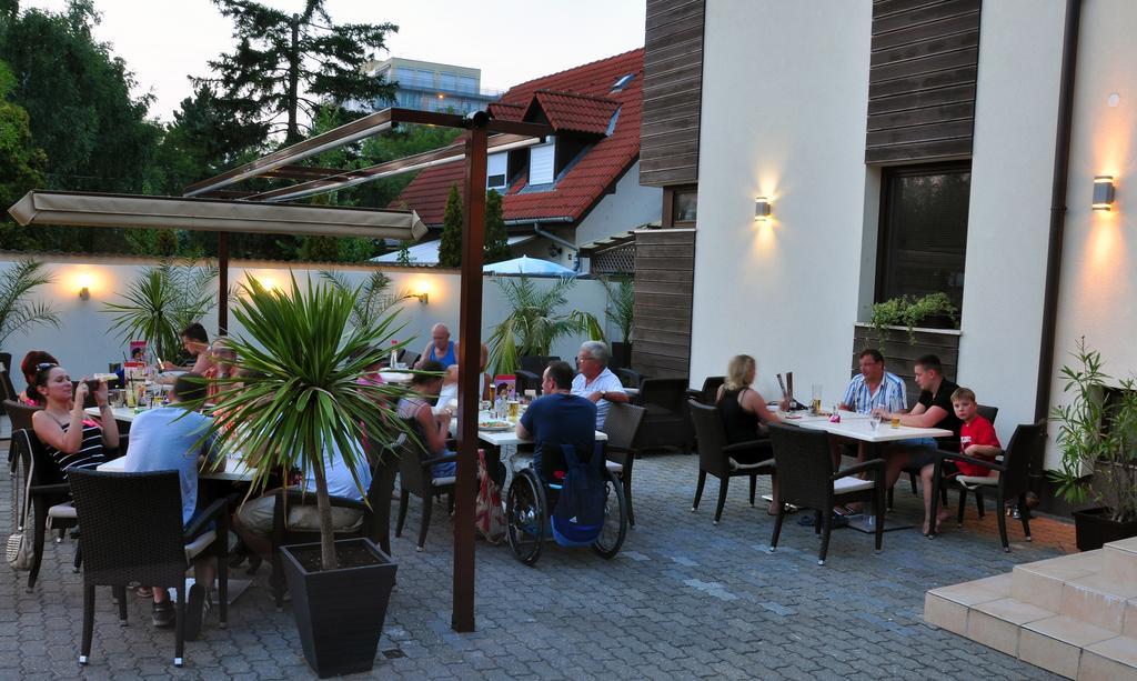 Hotel Diana Siófok Exterior foto
